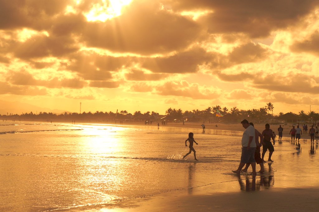 Pôr do sol na Praia de Cibratel